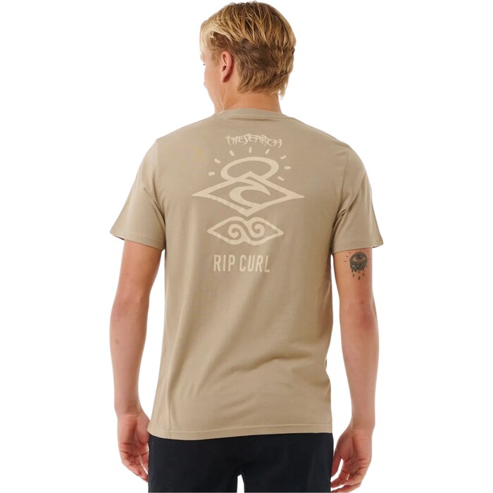 2024 Rip Curl Hombres Search Icon Tee 0CBMTE - Sand Dune